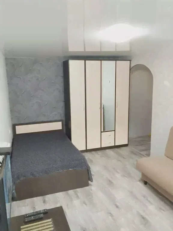 Сдаю посуточно однокомнатную квартиру 31.0 м² этаж 3/5 город Лысьва улица Оборина 2-0