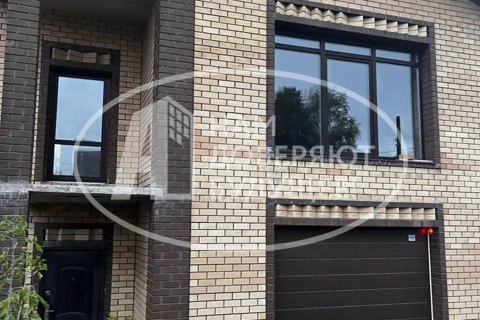 Продам дом 306.0 м² на участке 12.0 сот этажей 2 город Лысьва улица Ворошилова Лысьвенский городской округ