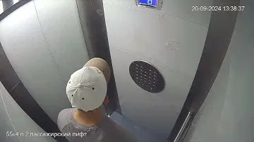 Запись с камер домбайская 55 корпус 4, Варга Алексей Людвигович едет на лифте на 9 этаж, чтоб убить