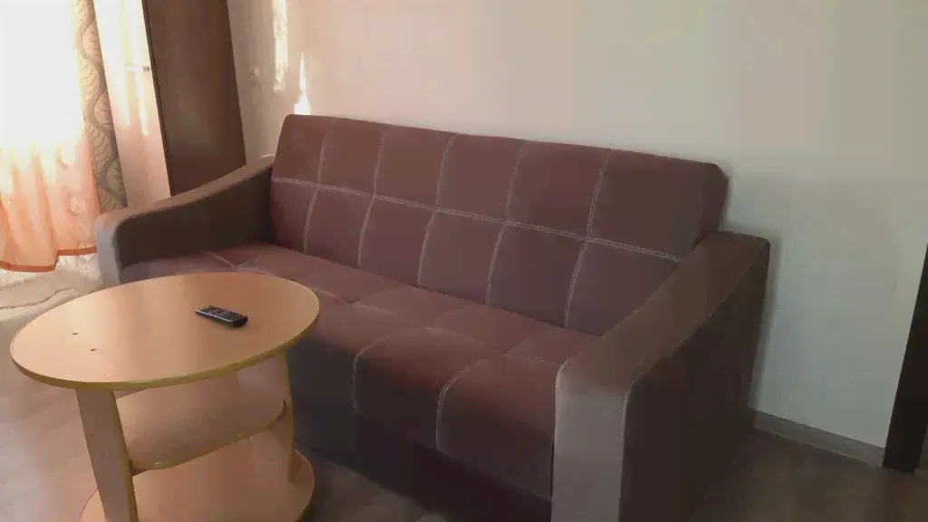Сдаю посуточно однокомнатную квартиру 33.0 м² этаж 4/5 город Лысьва улица Кузьмина 3-0