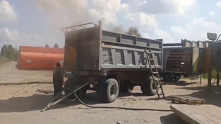 Пескоструйная очистка прицепа.