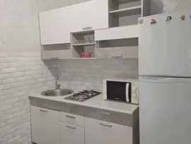 Сдаю посуточно однокомнатную квартиру 31.0 м² этаж 3/5 город Лысьва улица Оборина 2