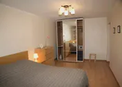 Сдаю посуточно двухкомнатную квартиру 46.0 м² этаж 3/5 город Лысьва улица Оборина 65