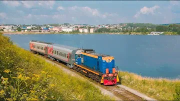 Тепловоз ТЭМ18Д-055 с пригородным поездом, перегон Лысьва - Невидимка, Пермский Край.