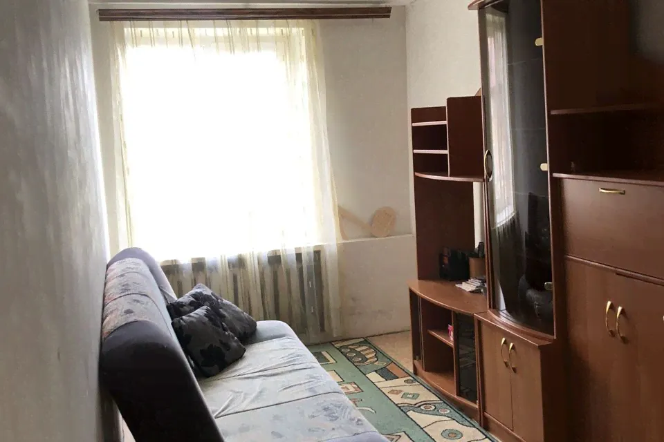 Продам двухкомнатную квартиру 43.1 м² этаж 3/3 город Лысьва улица Белинского 32 Лысьвенский городской округ-2