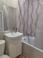 Сдаю посуточно однокомнатную квартиру 30.0 м² этаж 2/5 город Лысьва улица Смышляева 26