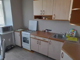 Сдаю посуточно двухкомнатную квартиру 60.0 м² этаж 5/5 город Лысьва улица Орджоникидзе 8