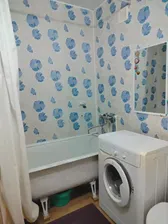 Сдаю посуточно однокомнатную квартиру 32.0 м² этаж 1/5 город Лысьва проспект Победы 111