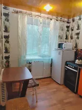 Сдаю посуточно однокомнатную квартиру 32.0 м² этаж 1/5 город Лысьва проспект Победы 111