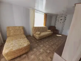 Сдаю посуточно двухкомнатную квартиру 52.0 м² этаж 3/5 город Лысьва улица Орджоникидзе 10а
