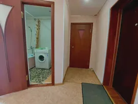Сдаю посуточно однокомнатную квартиру 30.0 м² этаж 5/5 город Лысьва улица Делегатская 36