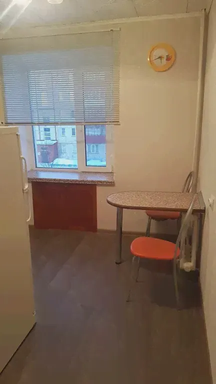Сдаю посуточно однокомнатную квартиру 31.0 м² этаж 3/5 город Лысьва улица Энгельса 20-1